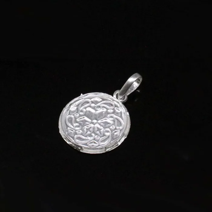 Karizma Jewels Necklaces Traditional Indian Embossed designer enamel sterling silver pendant for women