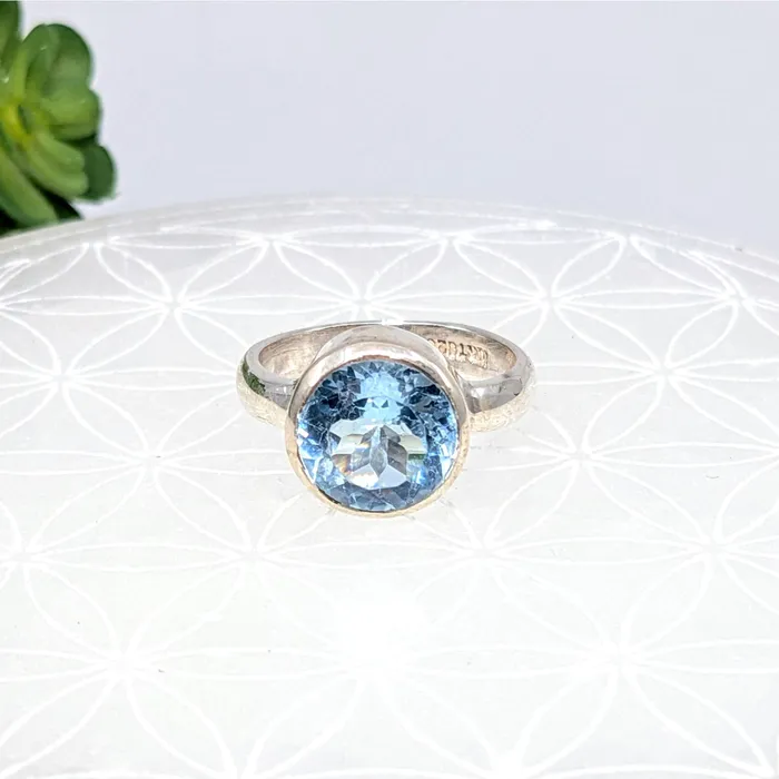 Bliss Crystals Blue Topaz Sz 6 Faceted Round Ring LV6873 Rings
