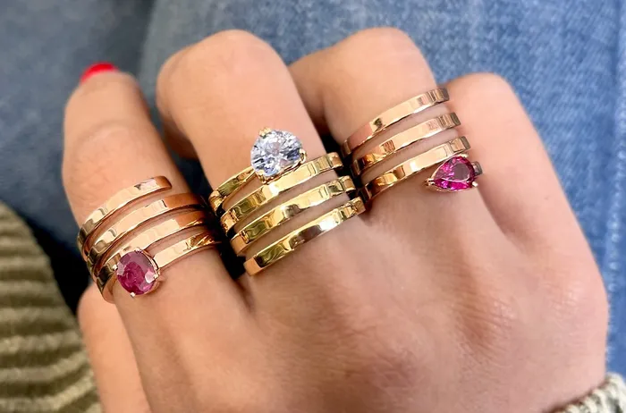 Ring 18kt Gold Spring Sapphire Heart Albert Hern Rings