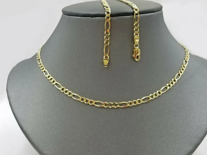 14KT Yellow Gold Figaro Link Chain 4mm Necklace 18 20 22 24 26 Real Gold and Diamond Necklaces 14KT Yellow Gold Figaro Link Chain 4mm Necklace 18 20 22 24 26 Real Gold and Diamond Necklaces